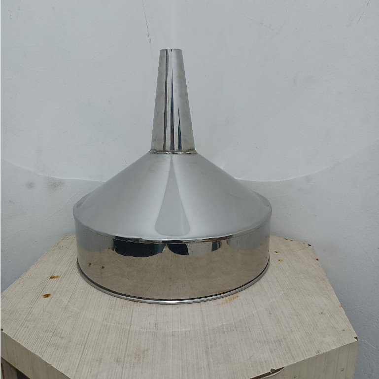 Corong Stainless diameter 36 cm spbu pertamina