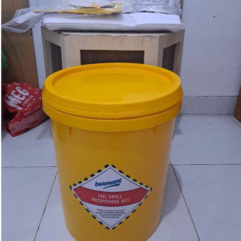 Oil Spill Kit Peralatan Spbu 20 Liter